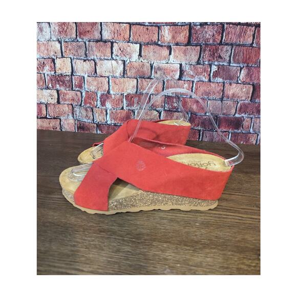 Yokono Women's size 7.5 Red Suede Wedge Sandals - Picture 1 of 7